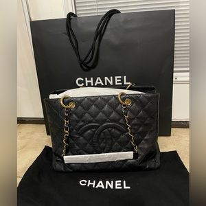 Chanel Grand Shopping Leather Handbag